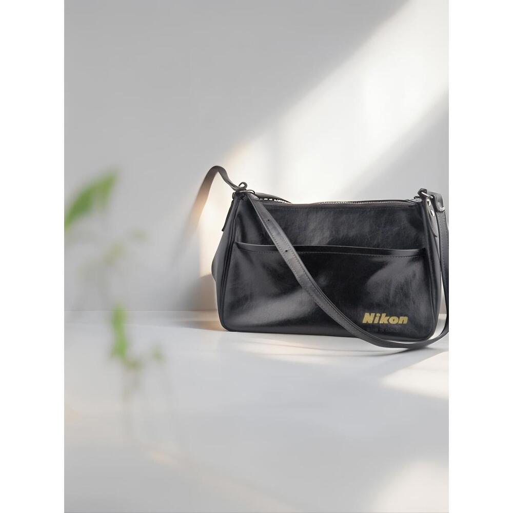 Vintage Nikon Faux Leather Camera Bag – Japan